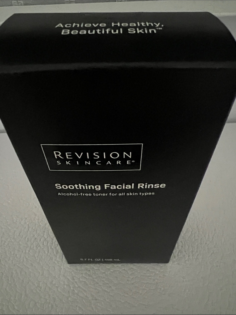 Revision Skincare Soothing Facial Rinse - Black
